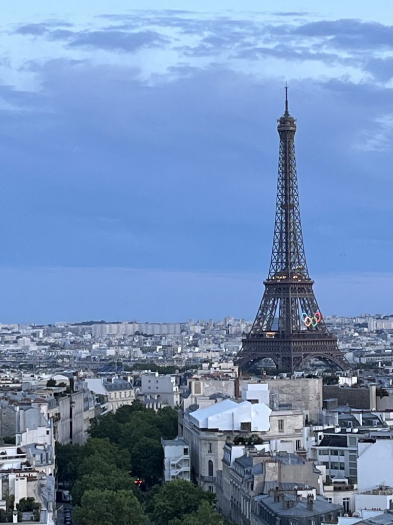 Vista General de la Torre Eiffel